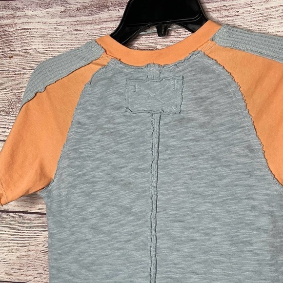 We The Free You're the Best Tee Peach and Blue V Neck Short Sleeve Top XS - Picture 11 of 12